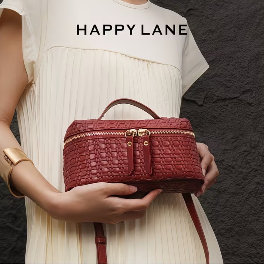 Happy Lane Burgundy Woven Box Bag Top Handle Crossbody NIP - Picture 6 of 13
